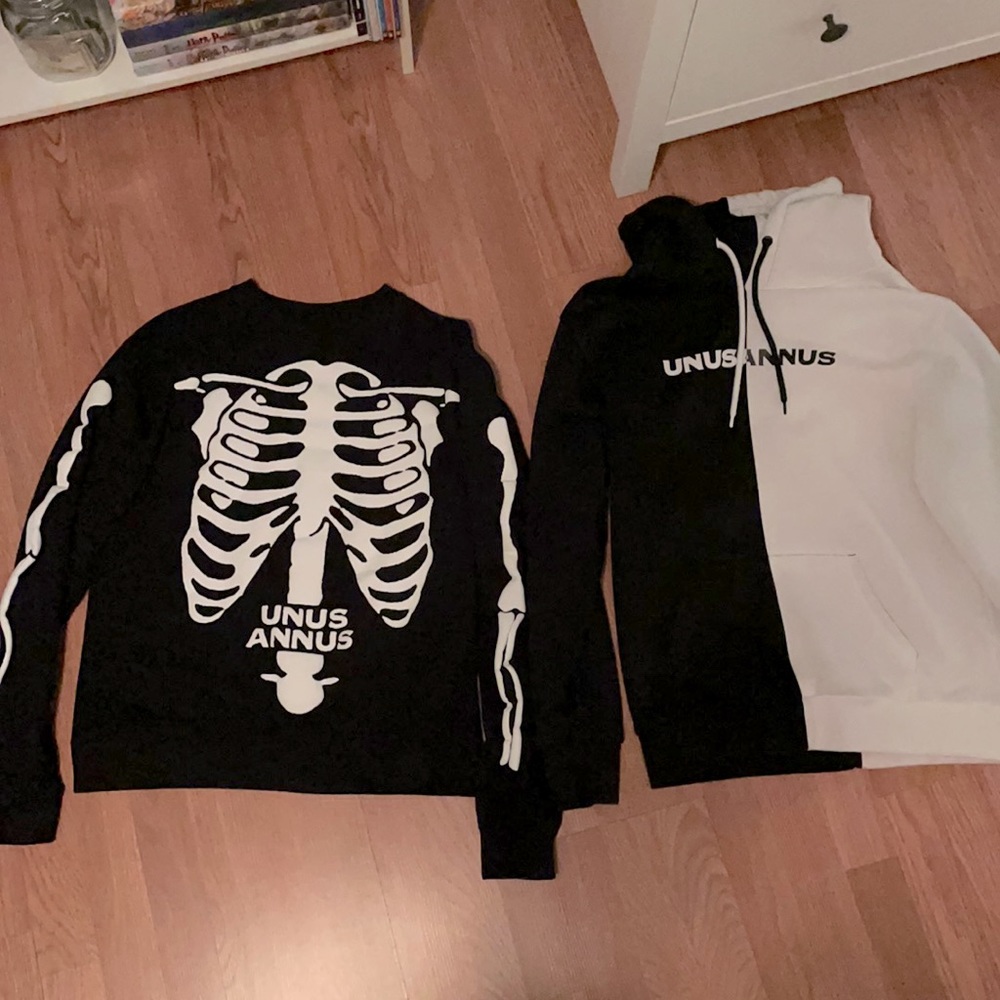 Unus Annus bundle skeleton fleece and split hoodie